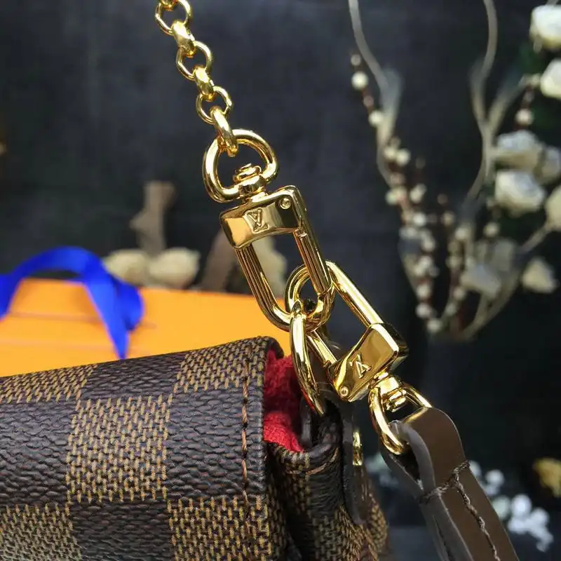 LV Bags 19T1L0035