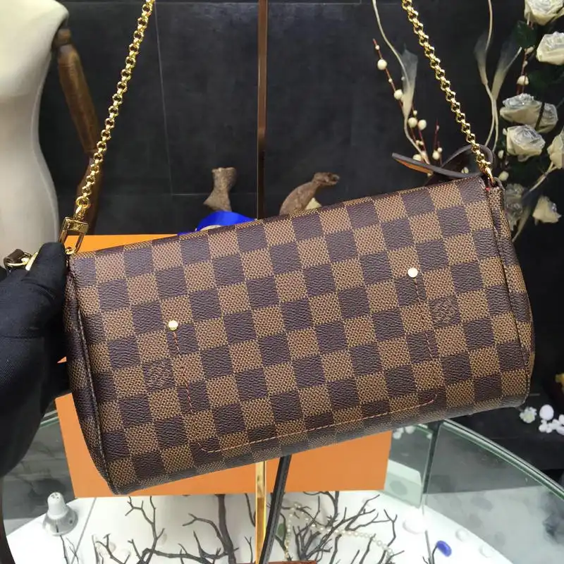 LV Bags 19T1L0035