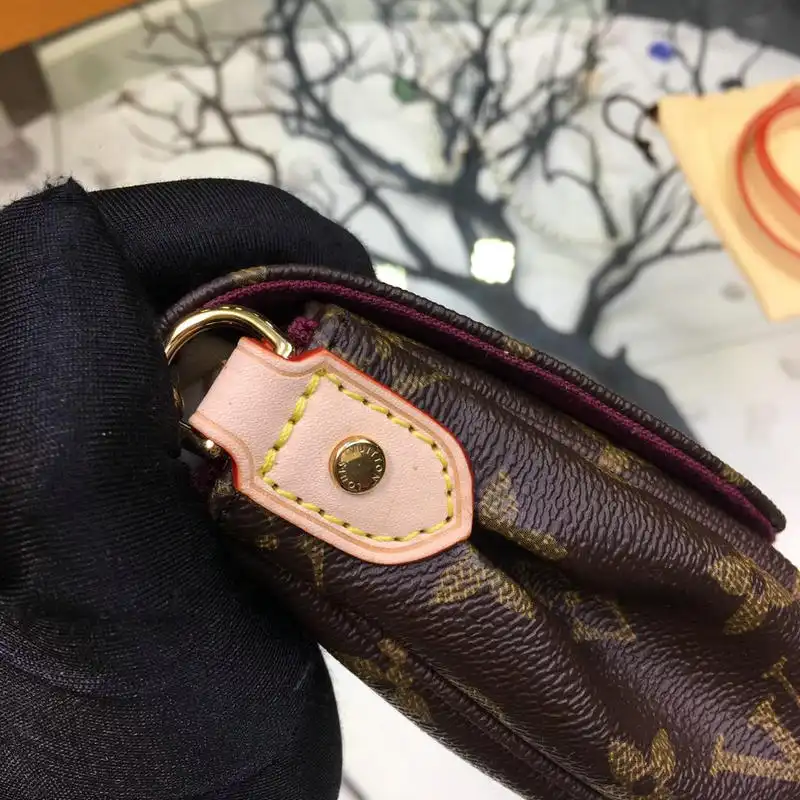 LV Bags 19T1L0036