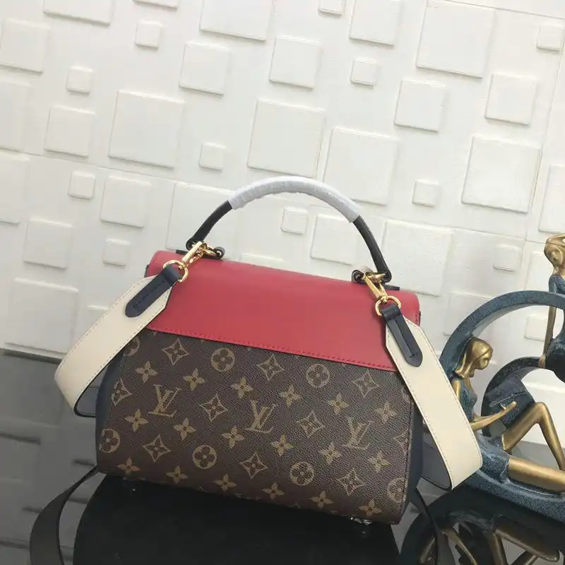 LV Bags 19T1L0042