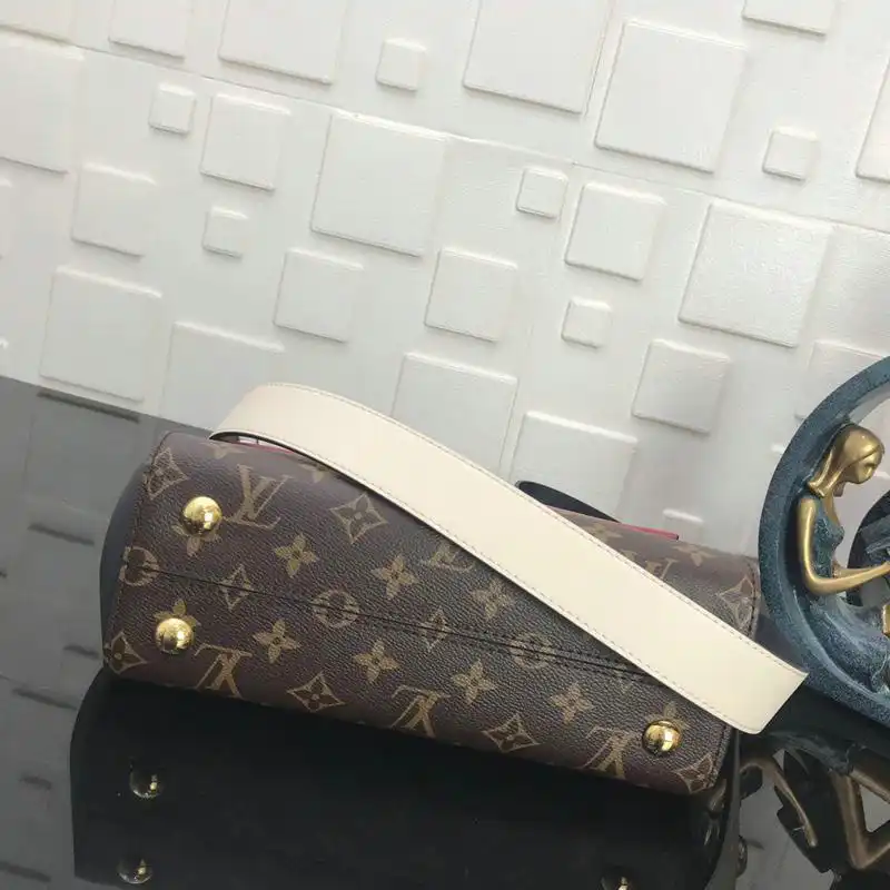 LV Bags 19T1L0042