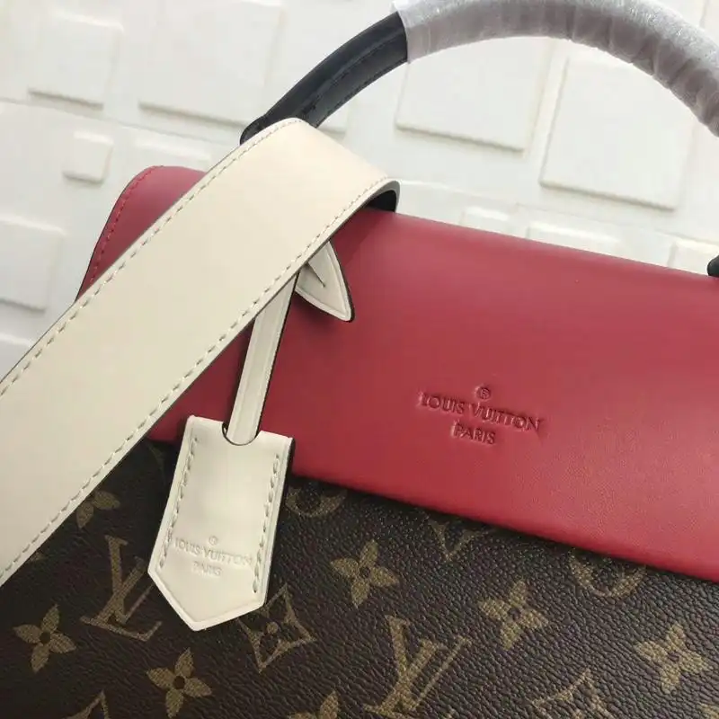 LV Bags 19T1L0042