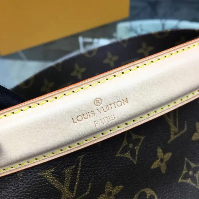 LV Bags 19T1L0052