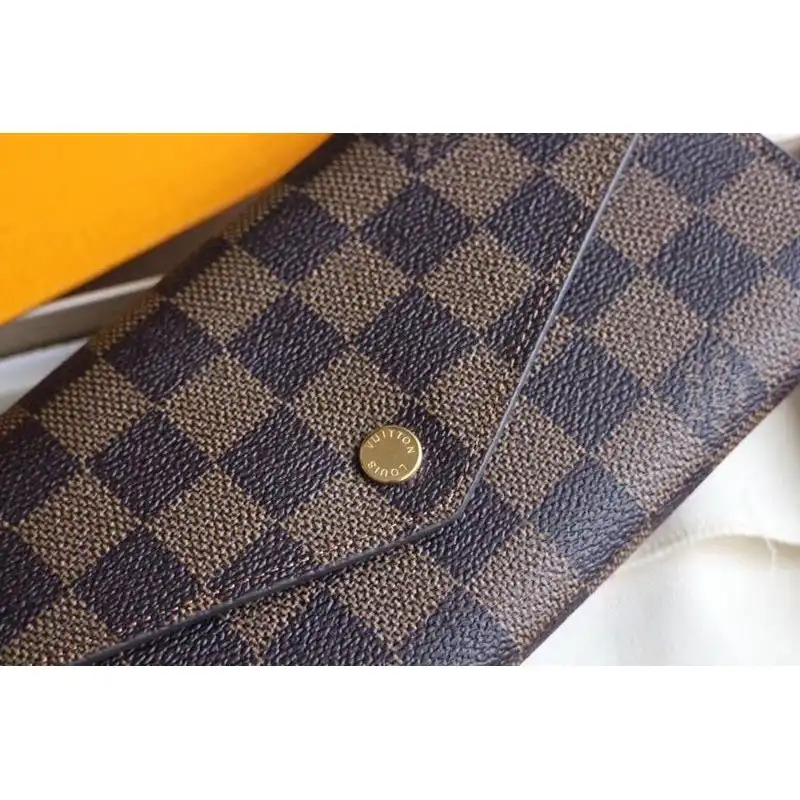 LV Bags 19T1L0054