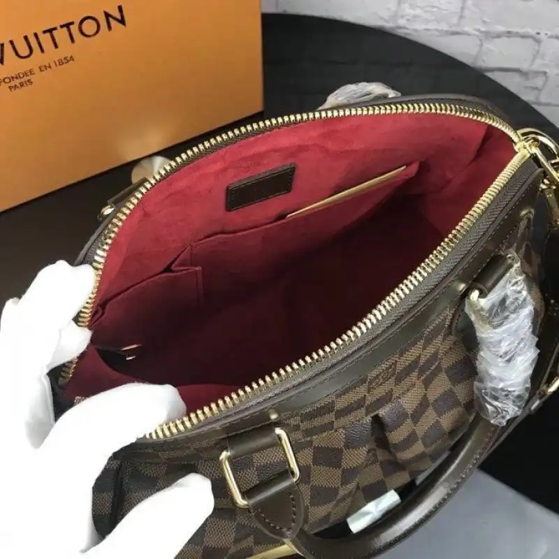 LV Bags 19T1L0073