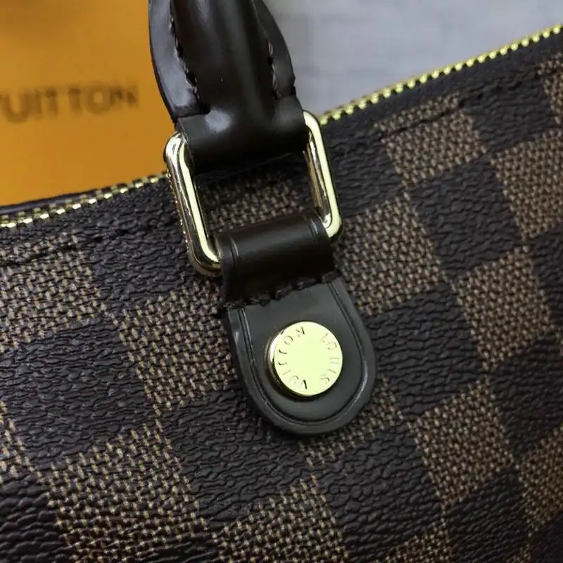 LV Bags 19T1L0074