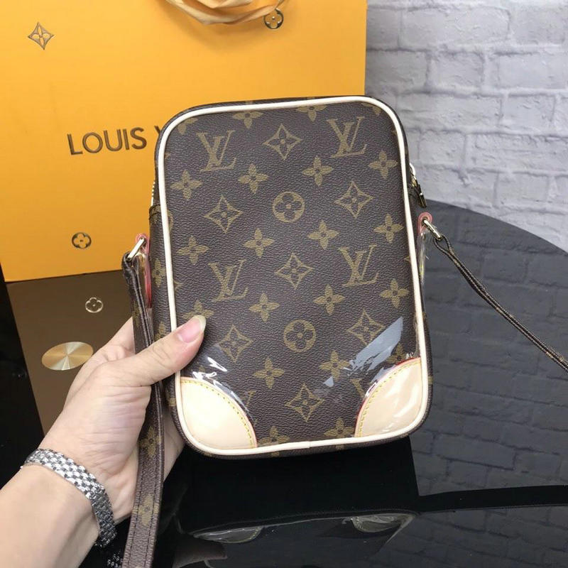 FASH LOUIS VUITTON Bags 19T1L0075