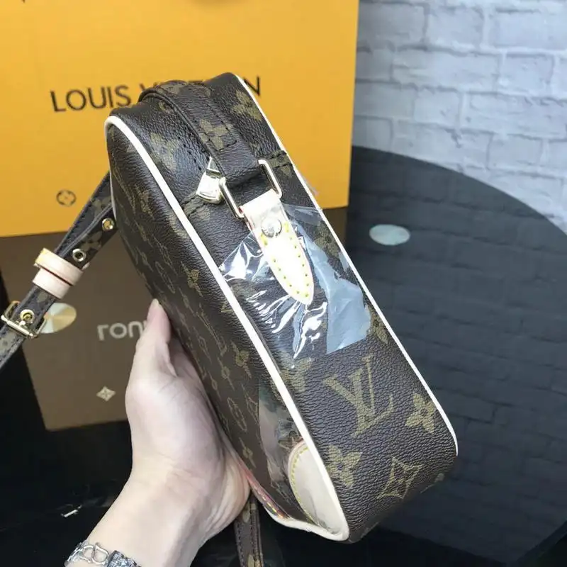 Fashionrepsfam ru LV Bags 19T1L0075