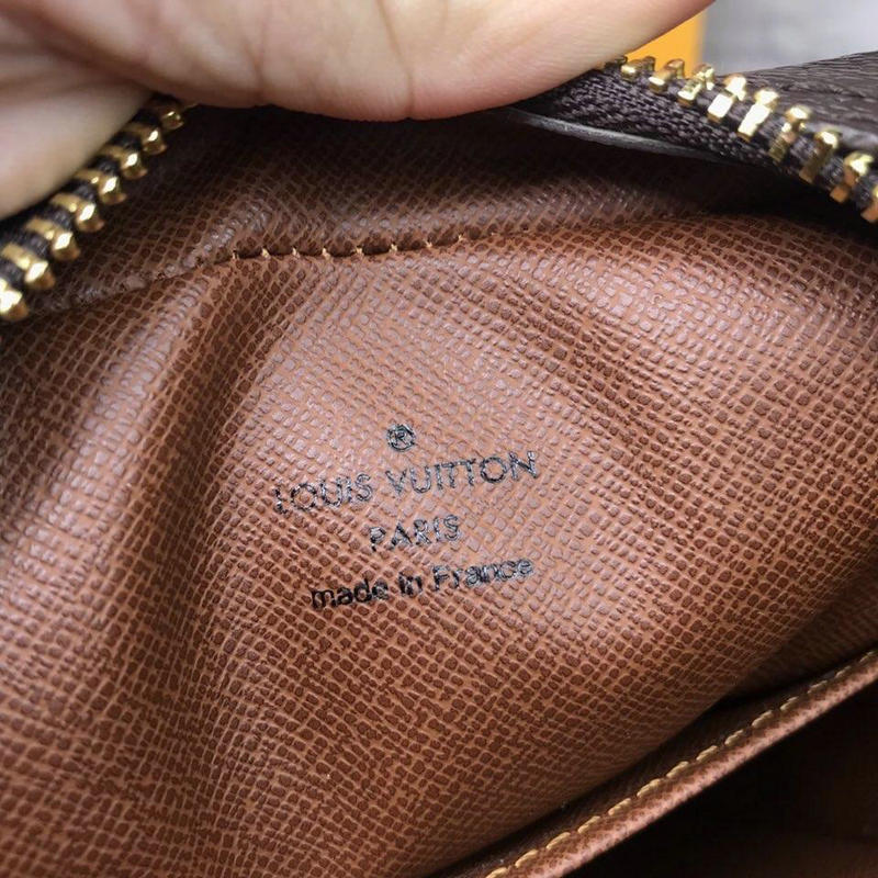 FASH LOUIS VUITTON Bags 19T1L0075