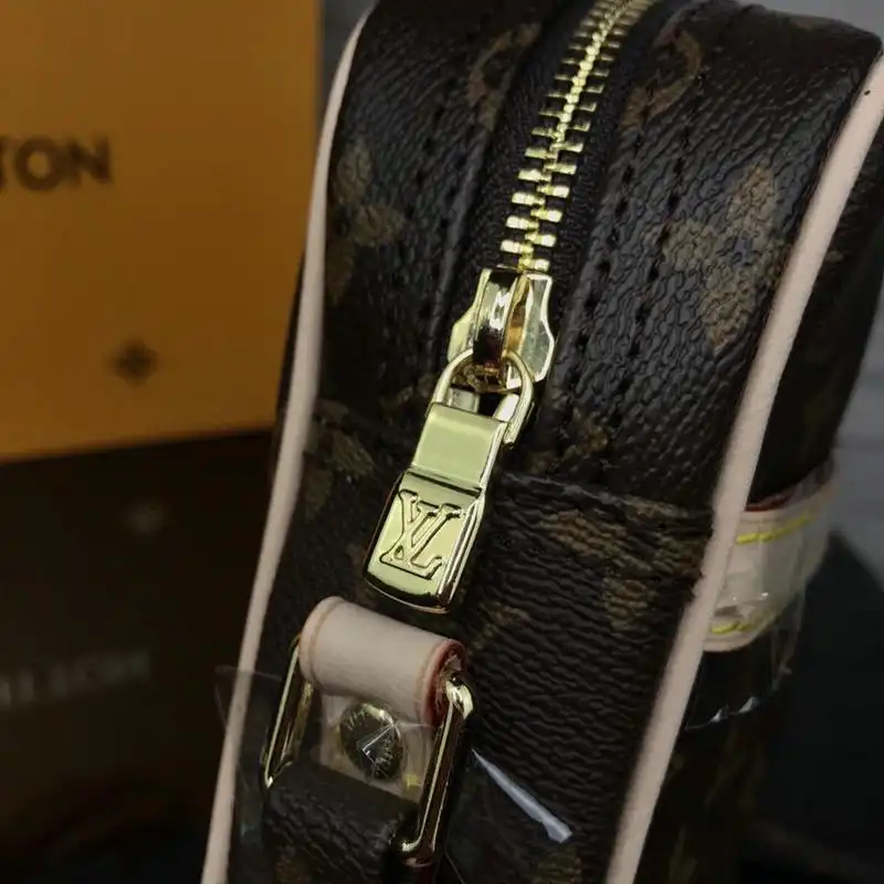 Fashionrepsfam ru LV Bags 19T1L0075