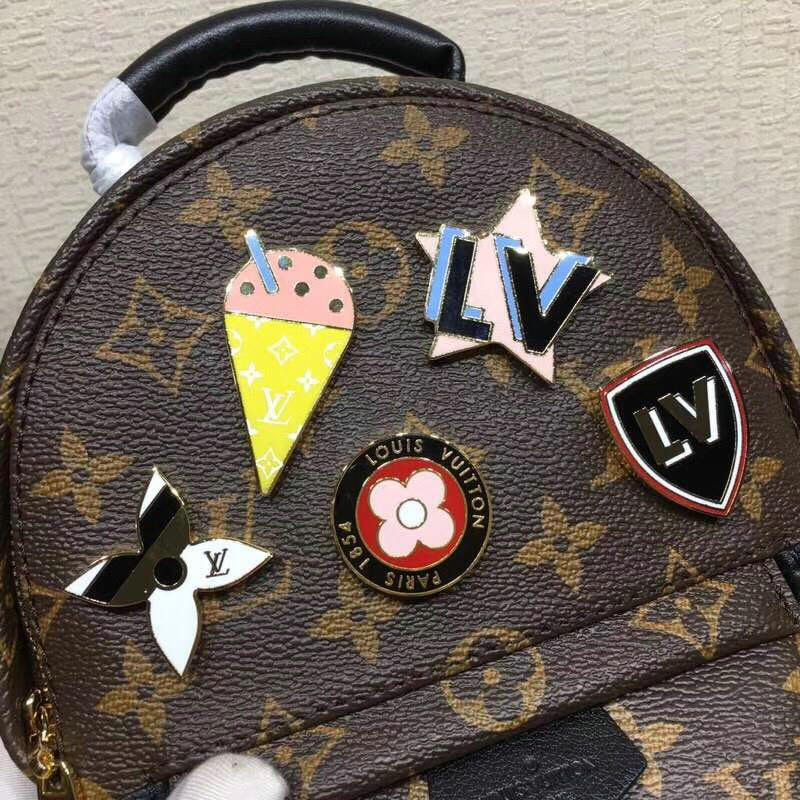 LV Bags 19T1L0085