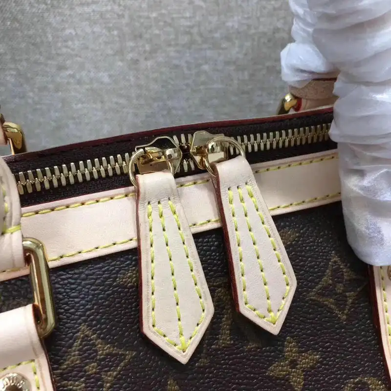 LV Bags 19T1L0087