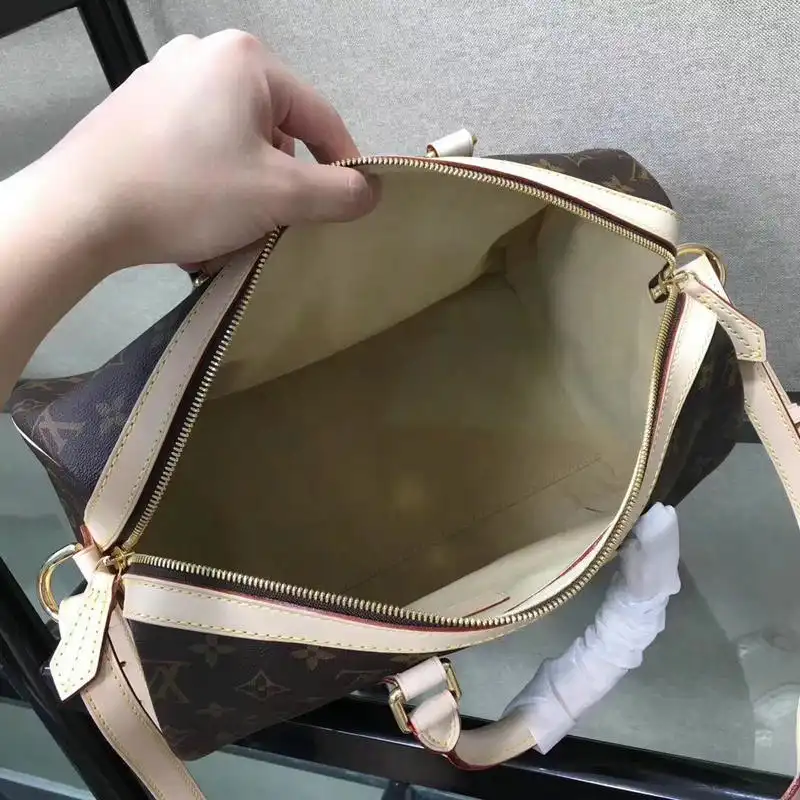 LV Bags 19T1L0087