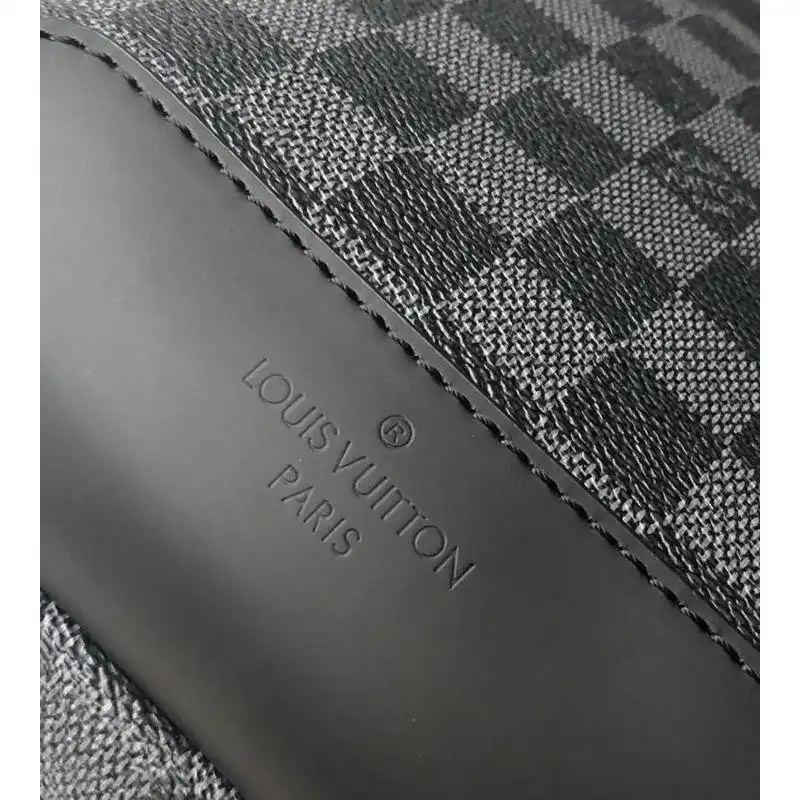 LV Bags 19T1L0089