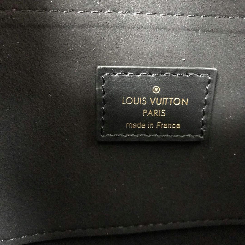 FASH LOUIS VUITTON Bags 19T1L0097