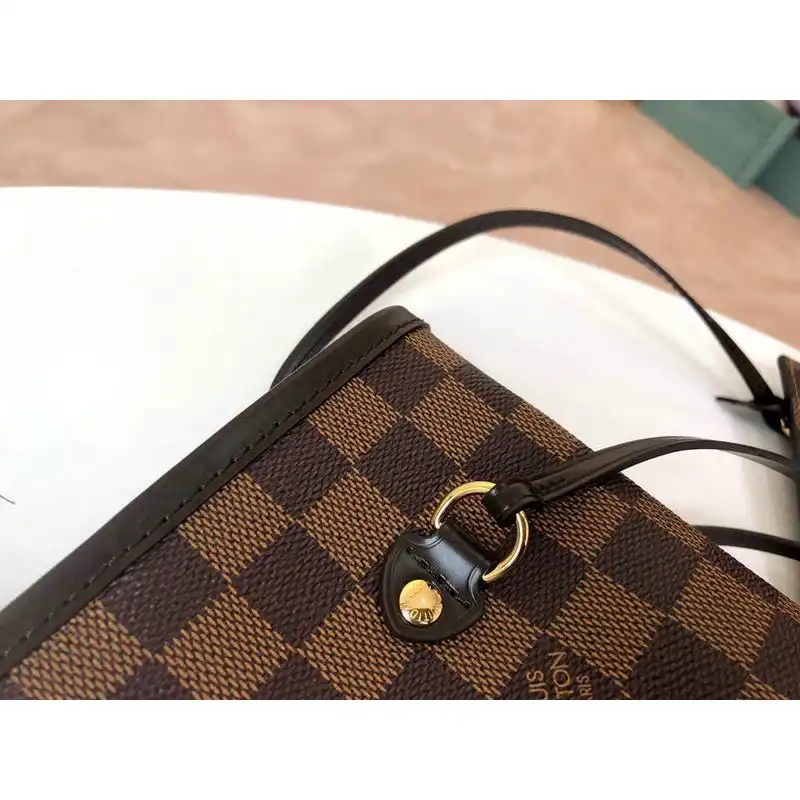 LV Bags 19T1L0101