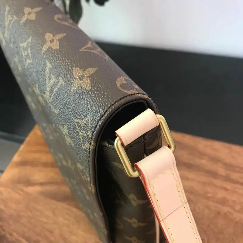 Fashionrep LV Bags 19T1L0108