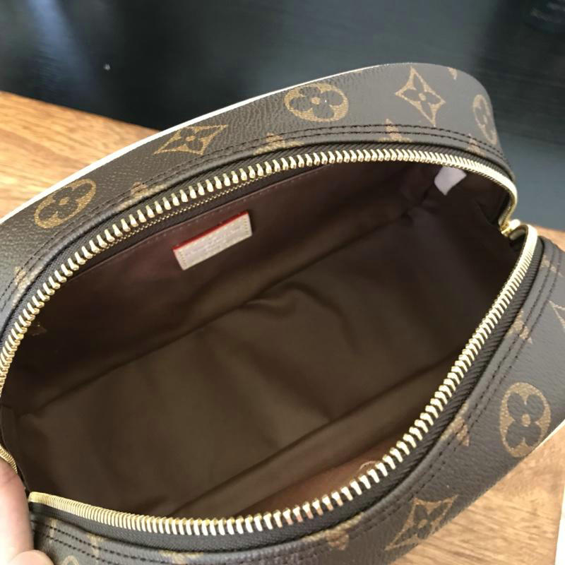 FASH LOUIS VUITTON Bags 19T1L0109