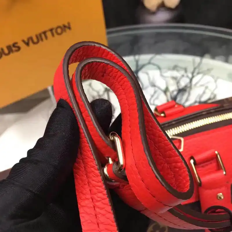 LV Bags 19T1L0122