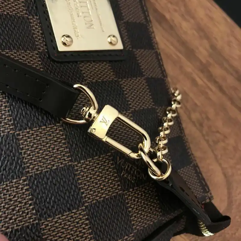 LV Bags 19T1L0126