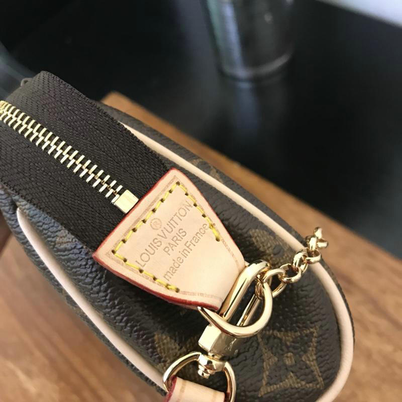 LV Bags 19T1L0127