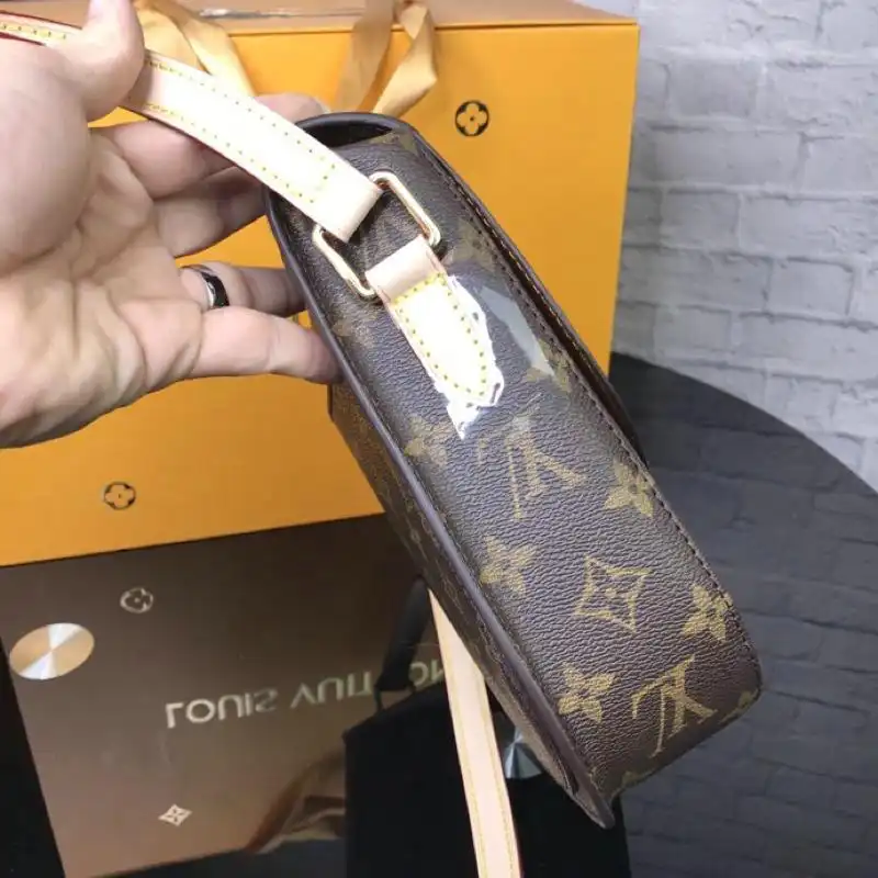 LV Bags 19T1L0128