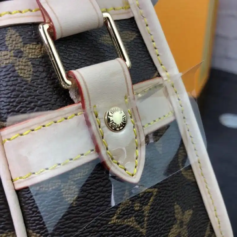 LV Bags 19T1L0129