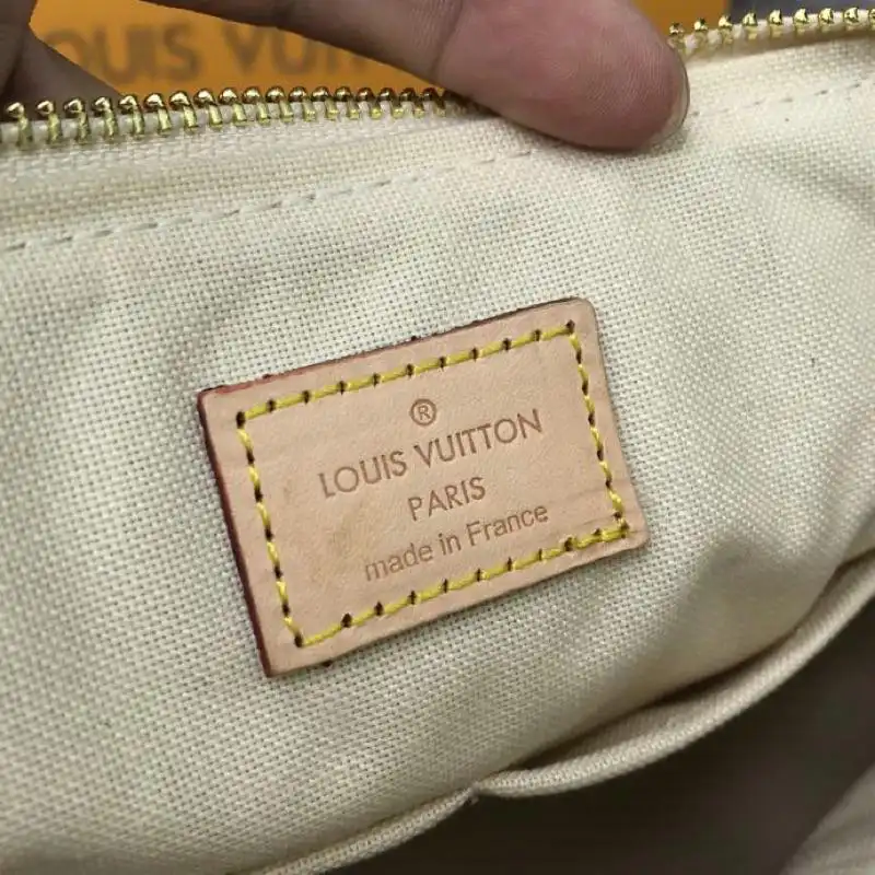 LV Bags 19T1L0131