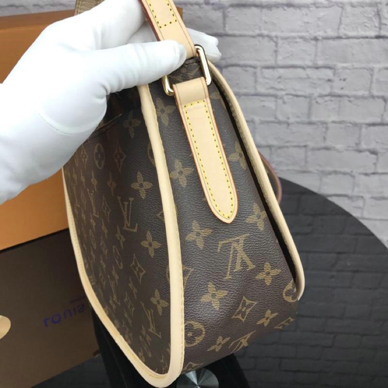 FASH LOUIS VUITTON Bags 19T1L0135