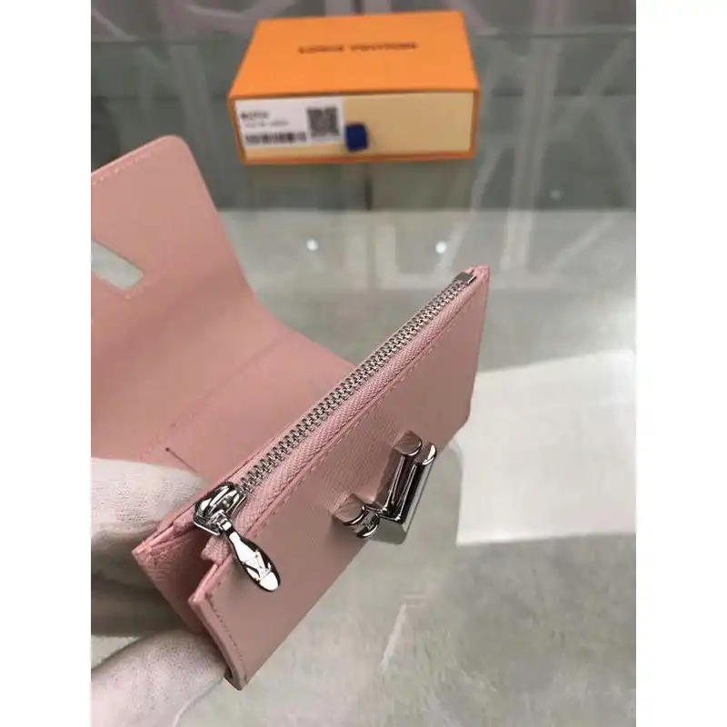 LV Bags 19T1L0140