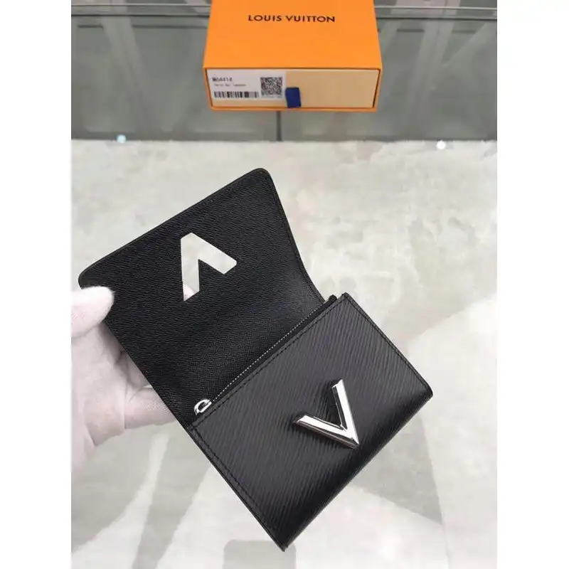 LV Bags 19T1L0141