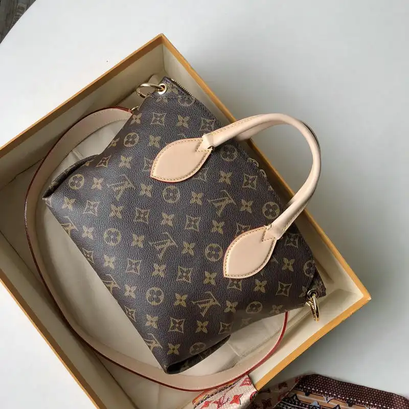 LV Bags 19T1L0162