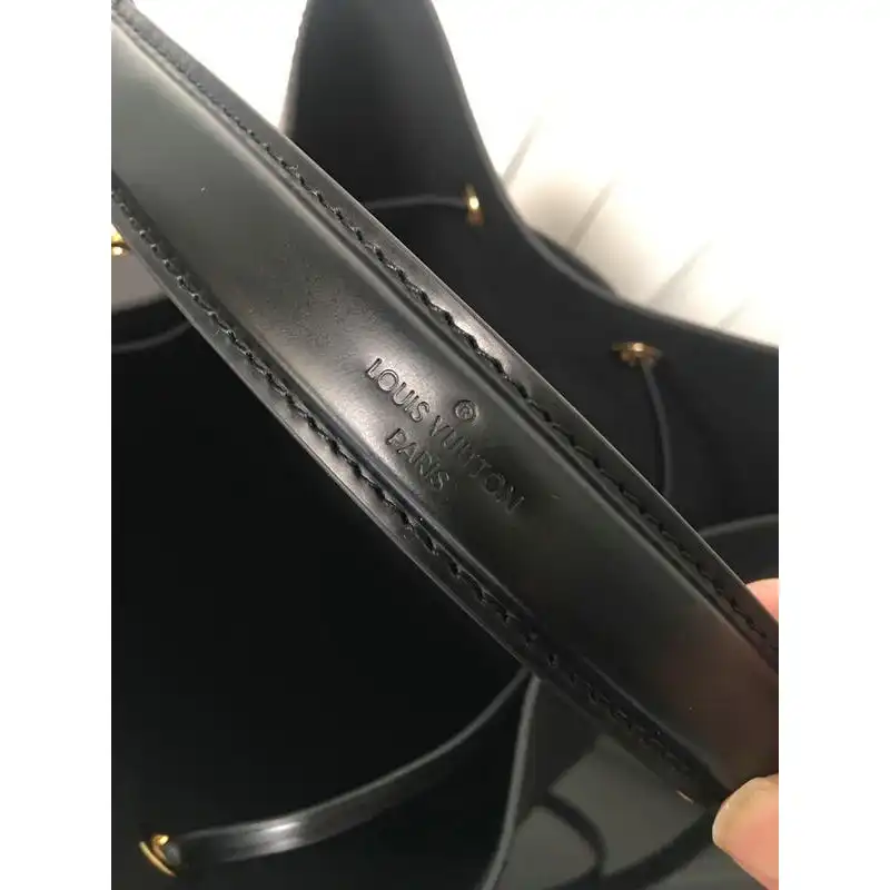 LV Bags 19T1L0173