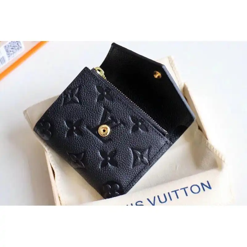 LV Bags 19T1L0182