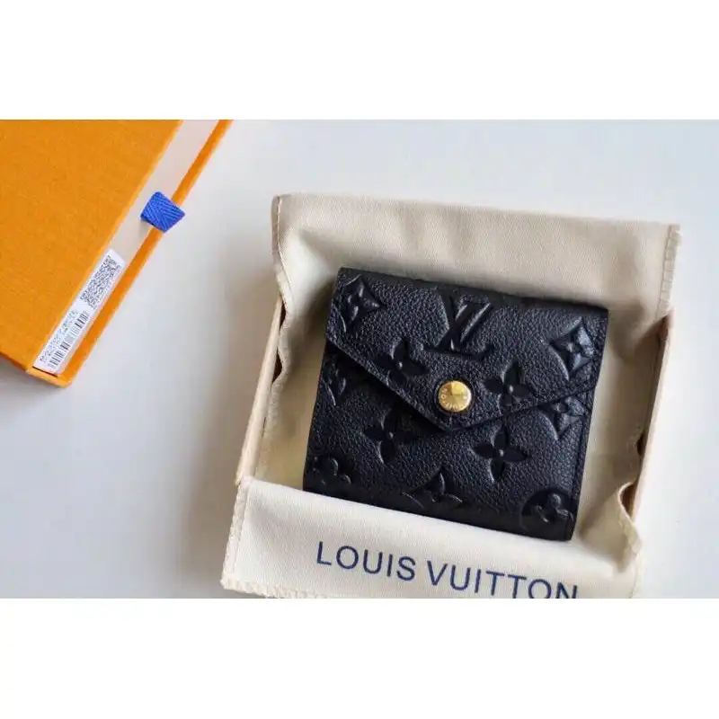 LV Bags 19T1L0182