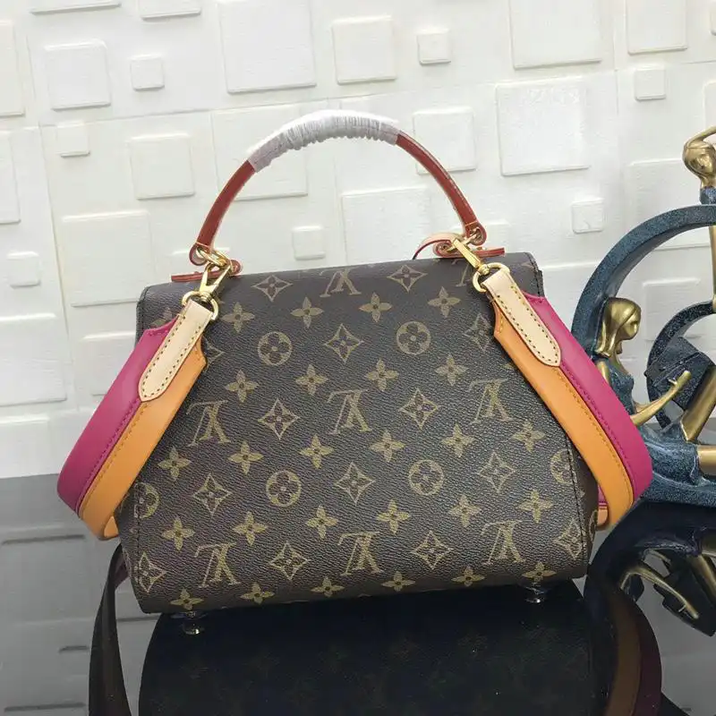 LV Bags 19T1L0225