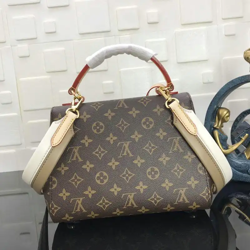 LV Bags 19T1L0227