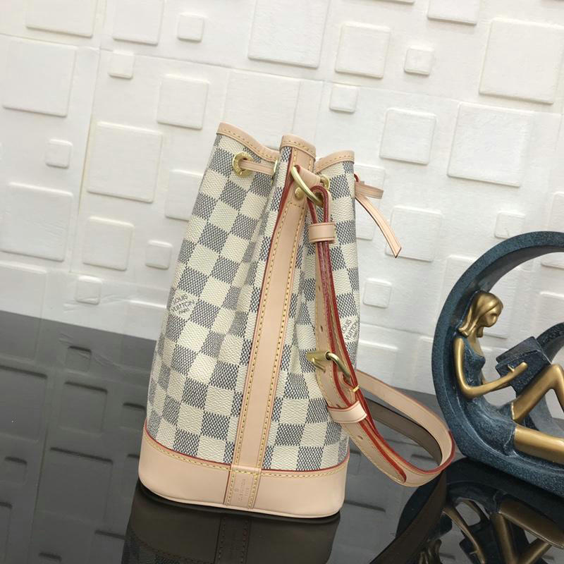 FASH LOUIS VUITTON Bags 19T1L0229