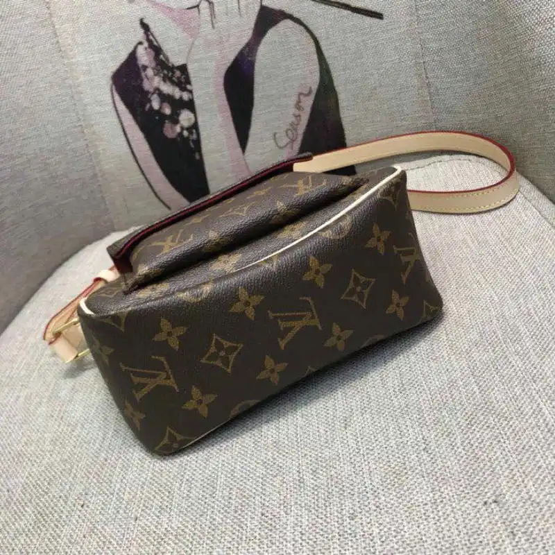 LV Bags 19T1L0230