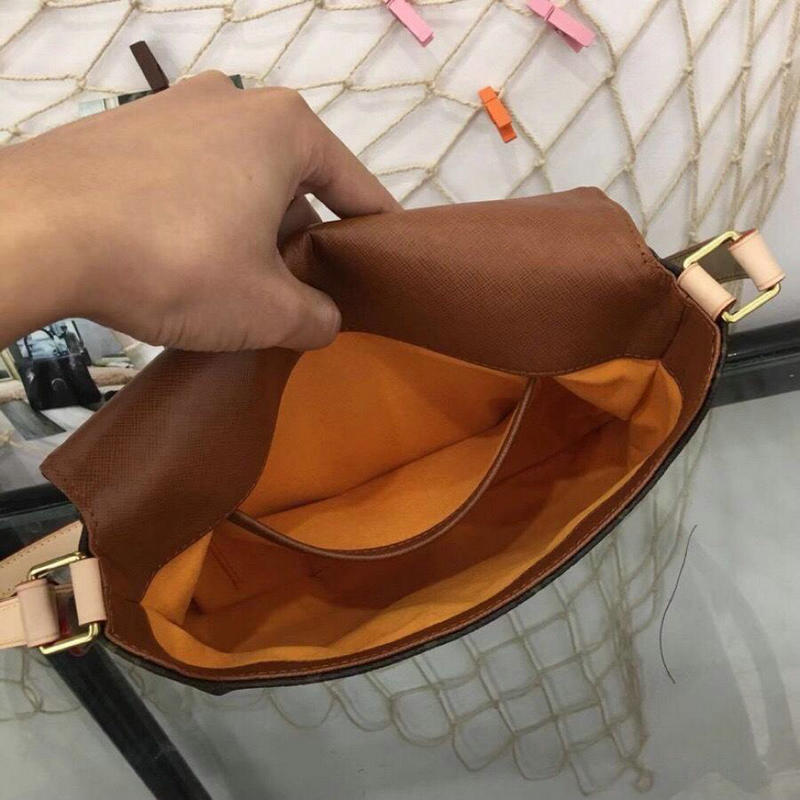 FASH LOUIS VUITTON Bags 19T1L0231