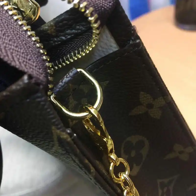 Fashionrepsfam ru LV Bags 19T1L0233