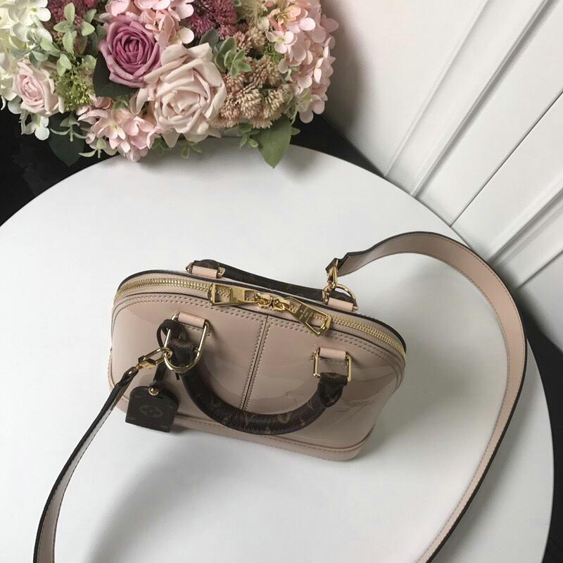 FASH LOUIS VUITTON Bags 19T1L0244