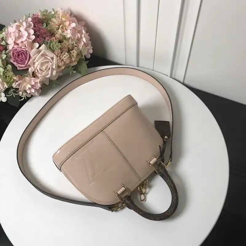 Fashionrepsfam ru LV Bags 19T1L0244