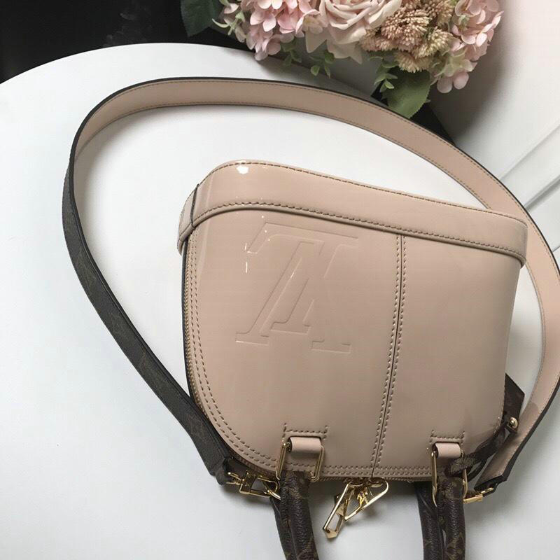 FASH LOUIS VUITTON Bags 19T1L0244