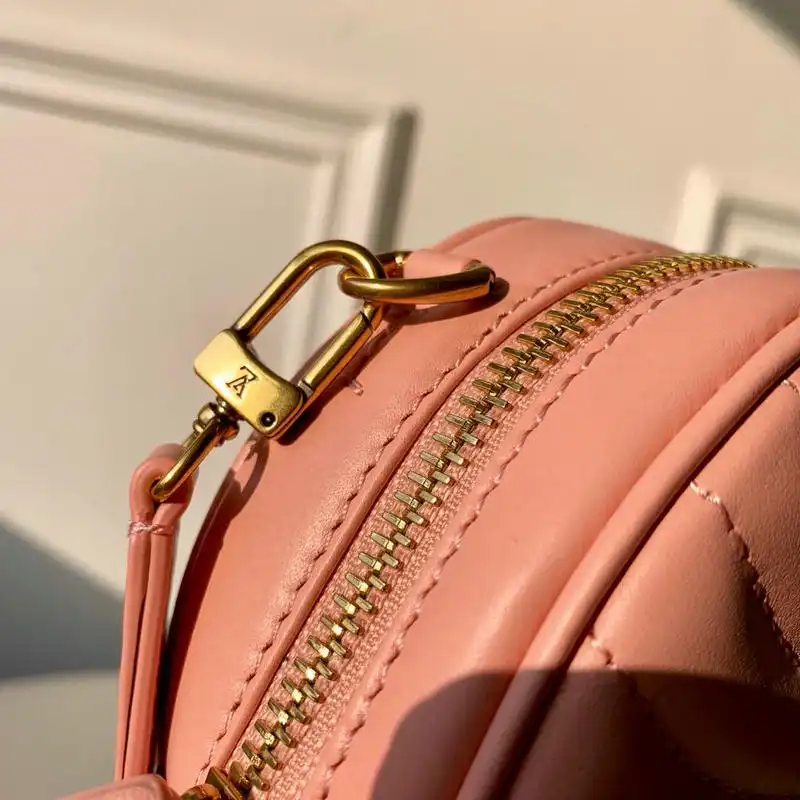 LV Bags 19T1L0261