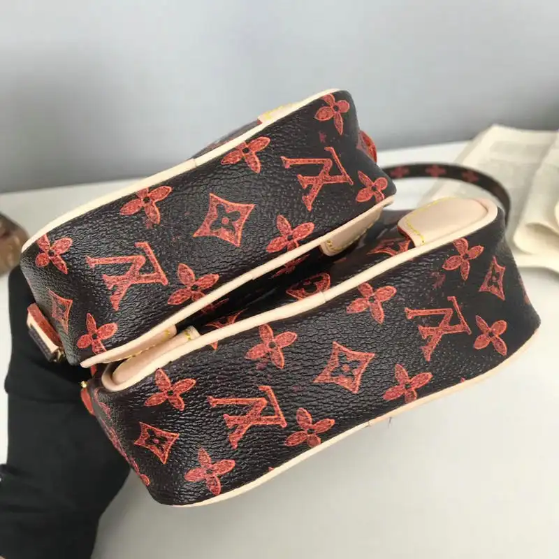 LV Bags 19T1L0274