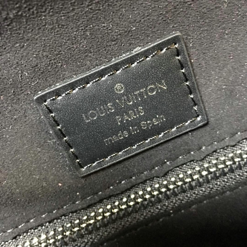 FASH LOUIS VUITTON Bags 19T1L0281