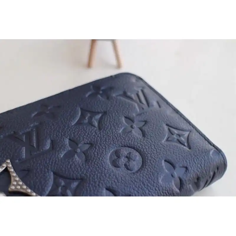 LV Bags 19T1L0287