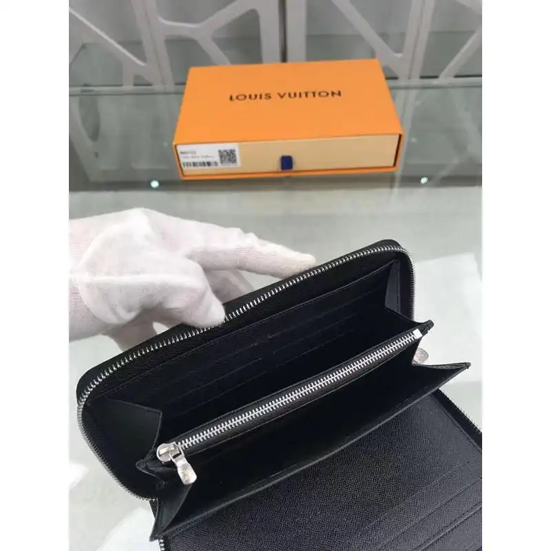 FASH LOUIS VUITTON Bags 19T1L0318