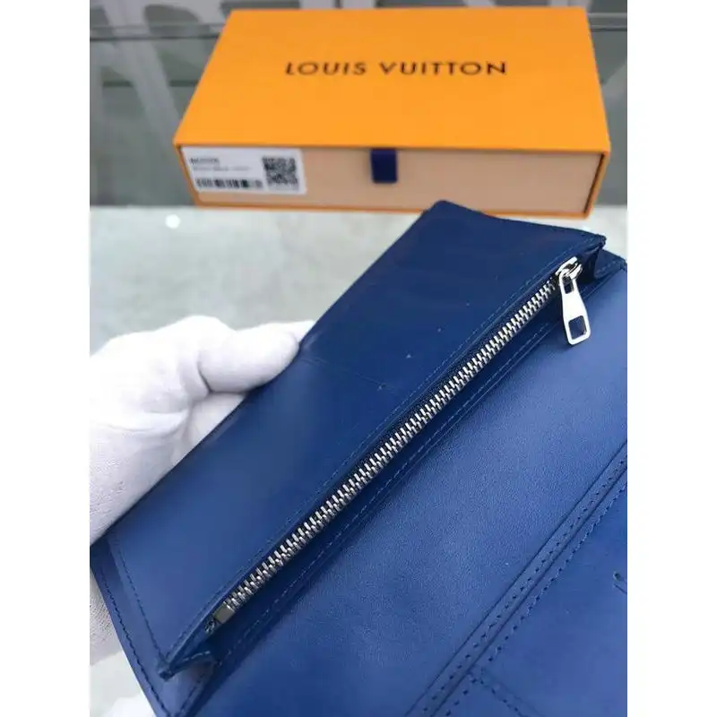 LV Bags 19T1L0328